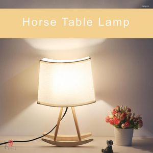 Lâmpadas de mesa Europa Lâmpada de madeira Lâmpada Trojan Luzes de cavalo Decorativa Reading Night Light Bedside E27 Suporte para casa