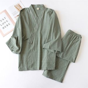 Mäns sömnkläder Bomull Pyjamas Gaze Kimono Men's Lattice Home Service Suit Bathrobe Japanese Steamed Clothes Bandage El Sleepwear Pijamas 220830