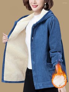 女性用ジャケット追加ベルベットパッド入りコーデュロイジャケット女性中年の母親レディショートウインドブレーカー2022秋冬韓国語ルーズ