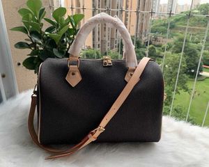 2020 novo bolsa feminina mensageiro bolsa de viagem estilo clássico bolsas de moda bolsas de ombro bolsas femininas totes 30 cm com fechadura com chave 112xcd #87400