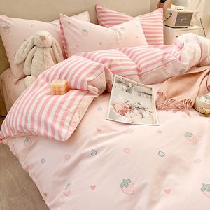 Cute Strawberry Flower Korean Bedding Set Twin Full Queen Size Four-piece Cotton Fitted Bed Sheet Pillowcase Duvet Cover Set