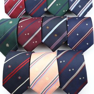 Bow Ties Neuheit College Krawatte Klassische Streifen Polyester Krawatte für Mann Student Bowtie Daily Wear Cravat Accessoires
