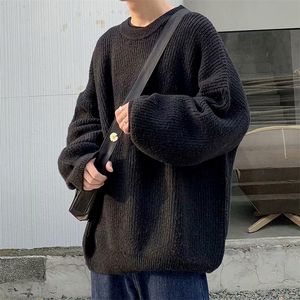 Maglioni da uomo maglione oversize O collo studenti maschi moda coreana sciolto selvaggio nero grigio tendenza personalità nell'inverno maschile 220830