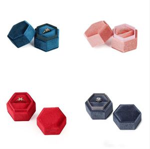 Hexagon Velvet Ring Box Travel Smyckeslådor örhängen Ringar Displayhållare med löstagbart lock för bröllopsengagemang