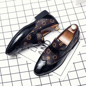 Loafers Men Shoes Personality Brock Carved PU Printing Splicing Fashion Business Casual Party Daily AD067