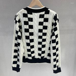 Męskie bluzy z bluzami z dekoltem w dekolcie Wysokiej jakości kaszmirowy luksus pullover oryginalny czarny biały szachownica design jacquard dzianin