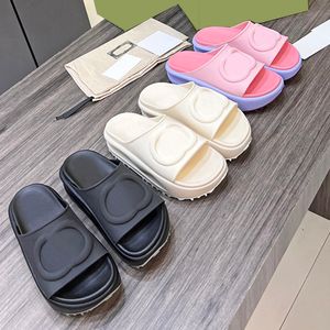 2023 Plattformstofflor Dam Designer Gummi Slides Sandaler Lyx Slide Herr Präglad Canva Slipper Mules Märke Dam Flat Tjock sula Summer Sliders Beach Sandal