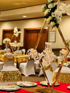 Posiadacze świec 2/5/6/10/15pcs Metal Candelabra Acryls Wedding Table Centerpiece Flower Stands Vases Droga Dekoracja przyjęcia