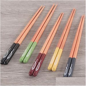 Chopsticks New Japanese Wooden Chopsticks Set 5 Pairs Of Pointed Commonly Used In Home Use And A Box 23Cm Dinner 99 J2 Drop Dhgarden Dhuwq