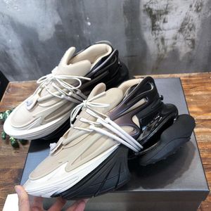 Designer unicorn casual shoes men and women fashion outdoor sports shoes space yuan universe runners balsam sports shoes high-grade leather unicorn