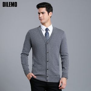 Męskie swetry grube modne marka Mężczyźni Cardigan Wysokiej jakości Slim Fit Skoczniki Knitwear V Szyja Zima odzież Mężczyzna 221130