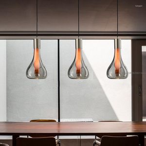 Lampadari Lampadario in vetro italiano a testa singola Luce creativa Bar di lusso Caffetteria Sala campioni Lampada a sospensione da comodino a LED Apparecchi di placcatura