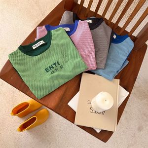 Tasarımcı Çocuk Giyim Erkek Kız Giyim Setleri Lüks Mektup Tshirt Çocuk Rahat Giysiler Bebek Çocuk Yaz Sportif Takım Elbise