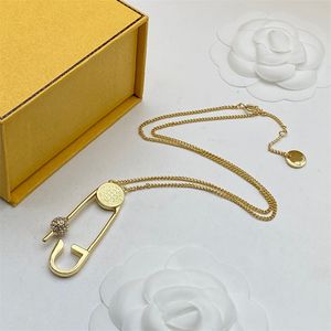 Collana di lusso Orecchini Set di gioielli Orecchini in oro Collane da donna Moda Giorno delle nozze Diamanti Gioielli firmati