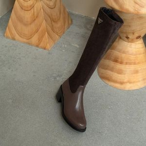 Winter Knee High Boot Women مصمم جولة إصبع القدم منخفضة الكعب أحذية جلدية حقيقية من جلد الغزال الجلدي الزفاف منصة فاخرة Lady Warorwar