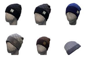 CLOCHES LVSSLETTER CARTA V CLÁSSICA DESIGNER WINTER MODATE Cap com monograma Jacquard para calor para homens e mulheres