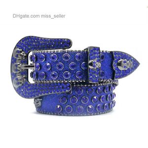 2022 Designer Belt BB Simon Belt Men's Skull Rhinestone Pärlor Inlagd Needle Buckle Street Hip Hop Network Red Style Belt Miss Seller