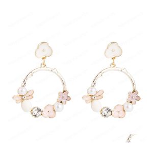 Baumelnde Kronleuchter Frühlingsdesign Trendige Blumen- und Schmetterlings-Statement-Ohrringe für Dame Charm Geschenk Frau Drop Delivery Jewel Dhni4