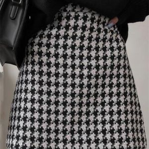 Skirts Msfancy Plaid Mini Skirt Women Black White Fashion Official Faldas Mujer Korean Style High Waist Short Jupe 221130