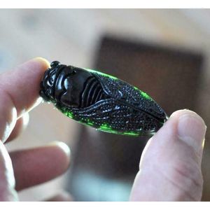 Подвесные ожерелья Amulet Natural Jade Bla Green Cicada изысканная статуя