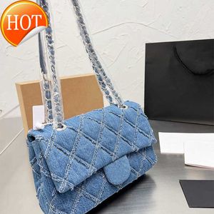 Designers de luxo feminino Bolsas de ombro de ombro clássico mini molho de moldura de envelope jeans Jeans Blue Double Chain Bag Crossbody Factory Sale direta