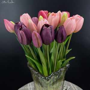 Juldekorationer Solmade 5 PCSlot Luxury Tulip Bouquet Real Touch Artificial Flowers Home Wedding Decoration Brud Hand Bouquet Highend Tulips 221201