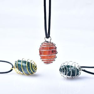 Dekorativa figurer 1PC Natural Crystal Agate Cage Pendant Rock Mineral Prov Polerade smycken Healing Stone For Charm Women Gift