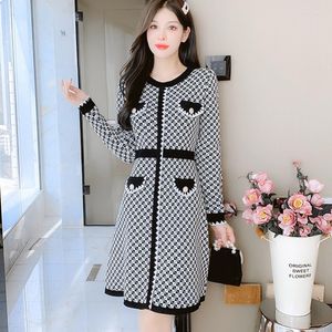 Casual Dresses Fall Spring French Women's Plaid Chic Knitted Small Fragrance Elegant Sweater Vintage Luxury O-Neck Slim Long Sleeve