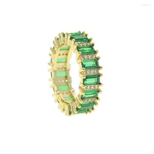 Anéis de casamento Mulheres coloridas Lady dedo com baguete verde cúbico zircão pavimentado noivado Eternity Band Jewelry Drop Ship