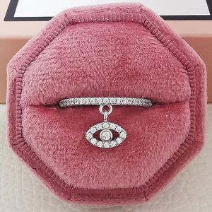 Anelli a grappolo Dainty Eye Ring 925 Sterling Silver Fidanzamento Wedding Band per le donne Bridal Diamond Promise Party Jewelry Gift