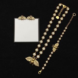 Designer Bee Necklace Bracelets Earrings For Women Mens Diamond Gold Jewelry Set Luxury Necklaces Bracelet Earring G Jewellery 2212021D