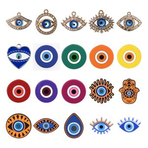 1 PZ Cartoon Eye Evil Croc Charms PVC e metallo Decorazioni per scarpe per zoccoli Sandali Bracciale Accessori per polsini Regali per feste per bambini unisex