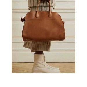 Designertaschen THE ROW Ledertasche Margaux Hand Wildleder Dayong Pendlertasche Rindsledertasche Travel Ones Shoulder Klassische TascheGroße Kapazität