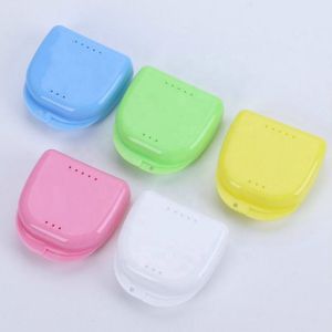 Anpassbare Kunststoff-Prothesenbox, hochwertiger, mehrfarbiger Zahnschutzkoffer, Kunststoff-Kieferorthopädischer Zahnhalter-Koffer, klein
