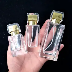 Porzellanfabrik leere Glasparfümflasche 30 ml Sprühflasche Nachfüllbares ätherisches Aromatherapieöl