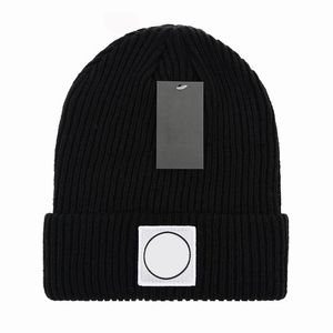 Designer Mens Beanie Hats for Women Skull Caps Black Popular Canada Winter Warm Classic Letter Goose Hat Print Sticked Caps 18 Colors