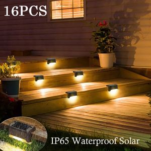 Trädgårdsdekorationer Varm vit LED Solar Lamp Path Stair Outdoor Lights Waterproof Power Balcony Light Decoration For Patio Staket 221202