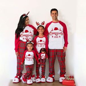 Домашняя одежда Рождественская подходящая семейная пижама Эксклюзивная дизайн -пара оленя серой набор 221202