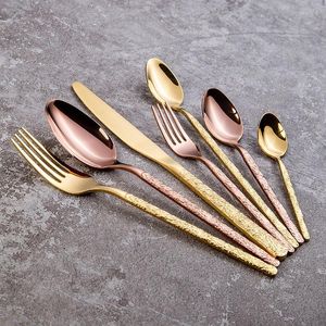 Set di stoviglie 4 pezzi Set di posate dorate Utensili da cucina in acciaio inossidabile Forchetta Cucchiai Coltello Cucchiaini Stoviglie all'ingrosso