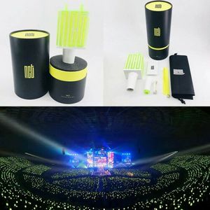Novità Giochi LED portatile NCT Kpop Stick Lamp Hiphop Lightstick Music Concert escent Aid Rod Fans Set di cancelleria regalo Officina 221203