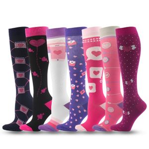 Calzini da uomo Calcetines De Compresion 7 paia per set Cartoon Love Uomo e donna Sport all'aria aperta Compressione Chaussette 221202