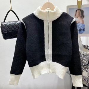 Kış sonbahar kadın sweaters marka tasarımcı CE mektup desen hırka süveter ceket yün harmanlanmış kadın örgü bayanlar örgü üst uzun kollu e131