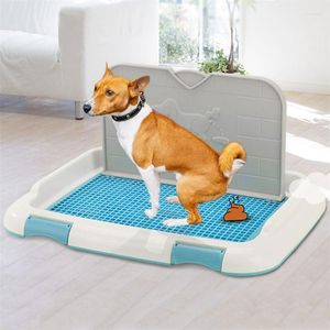 犬のアパレルクリエイティブスプラッシュプルーフキャットトレーニングトレイトレイマット屋内子犬のトイレベッドパンおしっこパッド小さなペットの家庭用クリーニングツール