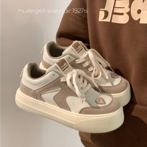 Kleidschuhe HOUZHOU Plattform Vulkanisierte Damen Sneakers Kawaii Koreanische Liebe Frühling Sommer Flache Lolita Casual Canvas Tennis Korb 221203