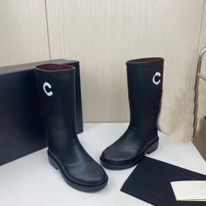 H￶gkvalitativ h￶gst￶vlar Designer Knee Rainboots Boot Fashion Women Ccity Winter Channel Sexiga varma skor DFGFCV