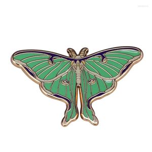 Broşlar Actias yeşil dev ipek güveler emaye pimi Ay ışığı kelebek böcek sevgilisi hediye hayvan rozeti harika takılar gibi