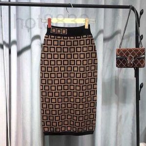 Skirts designer Designer Dress Womens Casual Mid Calf Classic Letter Contrast Color Straight Trendy Dresses SN73