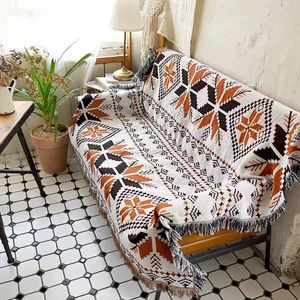 Blanket Bohemian Retro Plaid Outdoor Picnic Mats Beach Maple Leaf Indian Totem Bed Sofa Cover Decoration 221203