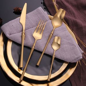 Set di stoviglie Set di posate eleganti in acciaio inossidabile Stoviglie dorate Royal Food Posate Posate Posate Regalo di Natale Forchette Coltelli Cucchiai 221203