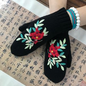 Fingerlose Handschuhe Herbst und Winter Damen Rote Bohnen bestickte Fäustlinge Retro warme schwarze Blumenmädchen Wollhandschuhe 221203